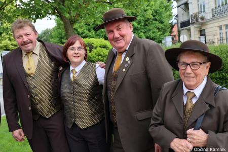 Čebela velikanka potuje po Kamniku (30)